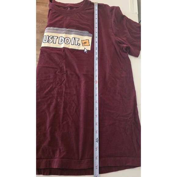 The Nike Tee Burgundy Just Do It Pixel Style Graphic Short Sleeve Tee Shirt L - Picture 7 of 8